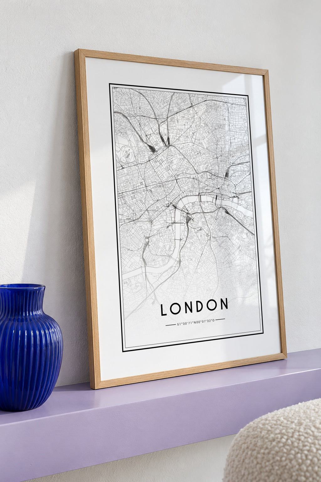London map - Framed poster detail
