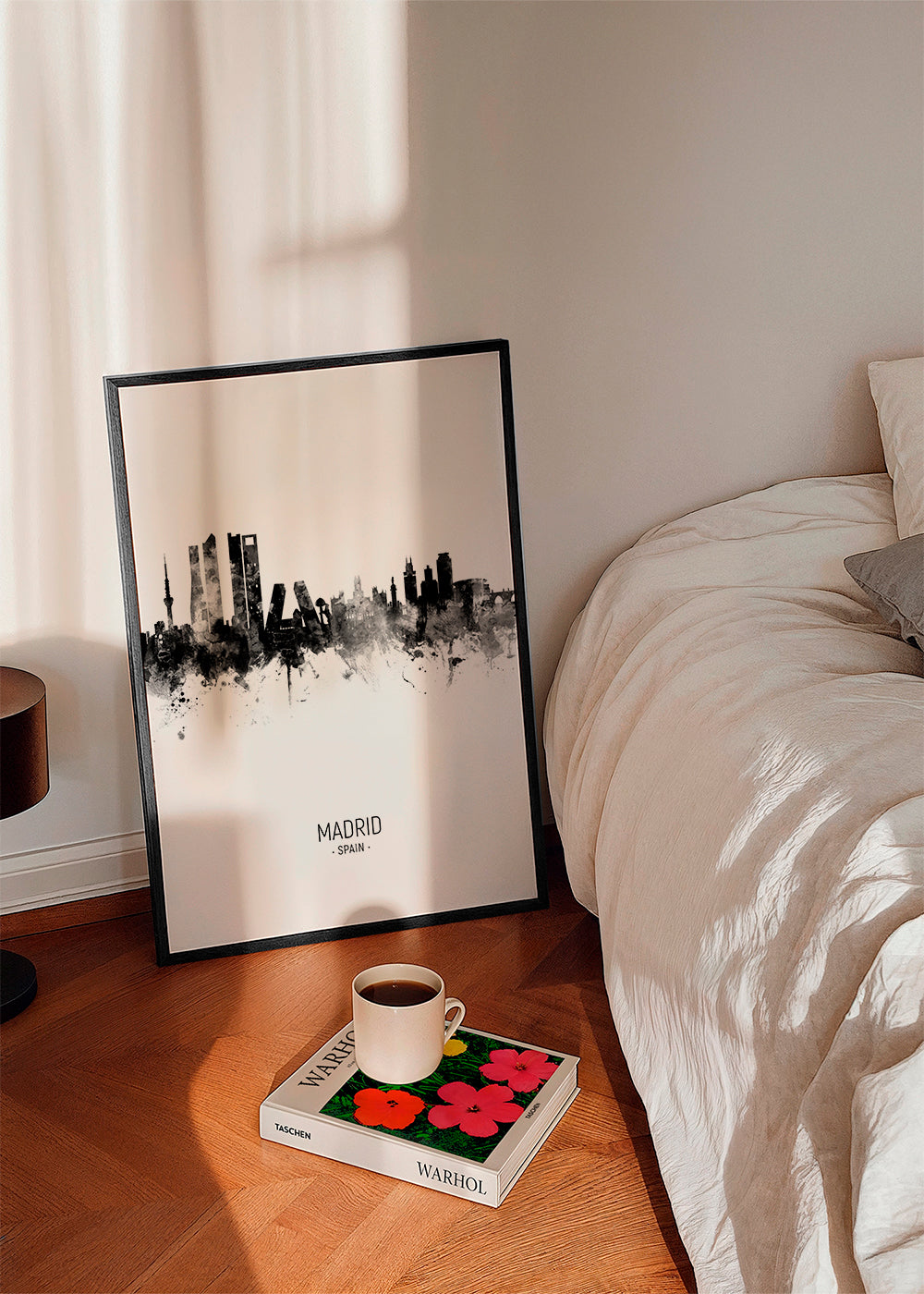 Madrid skyline black and white