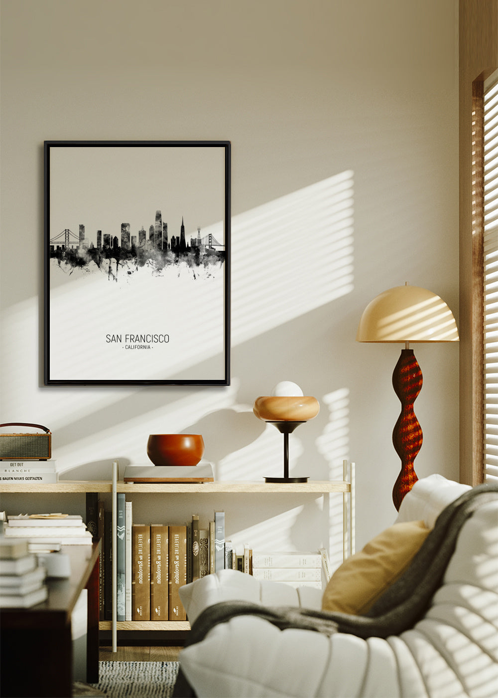 San Francisco Skyline en blanco y negro - Framed canvas in an interior