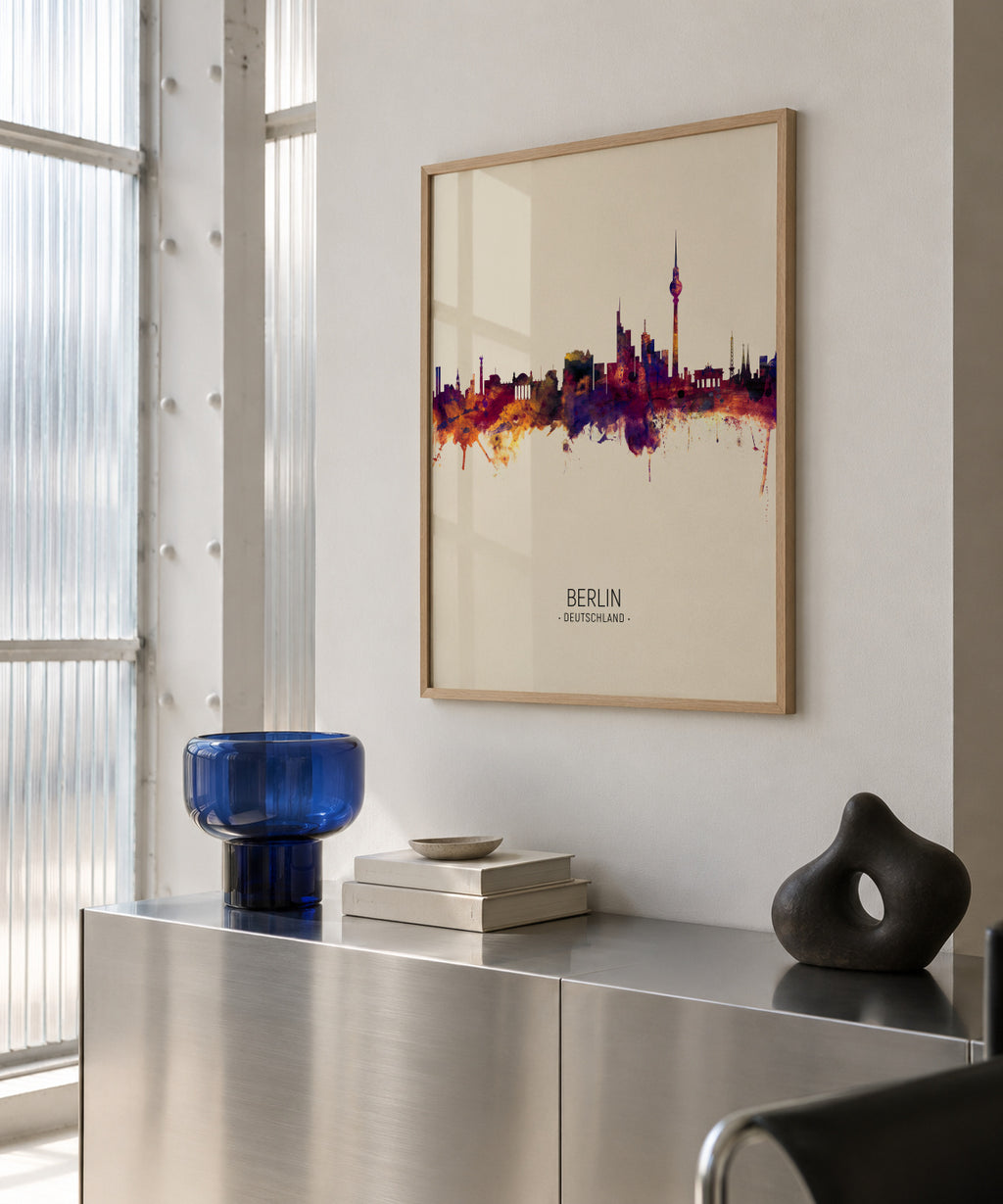 Berlin Skyline en beige - Framed poster in an interior
