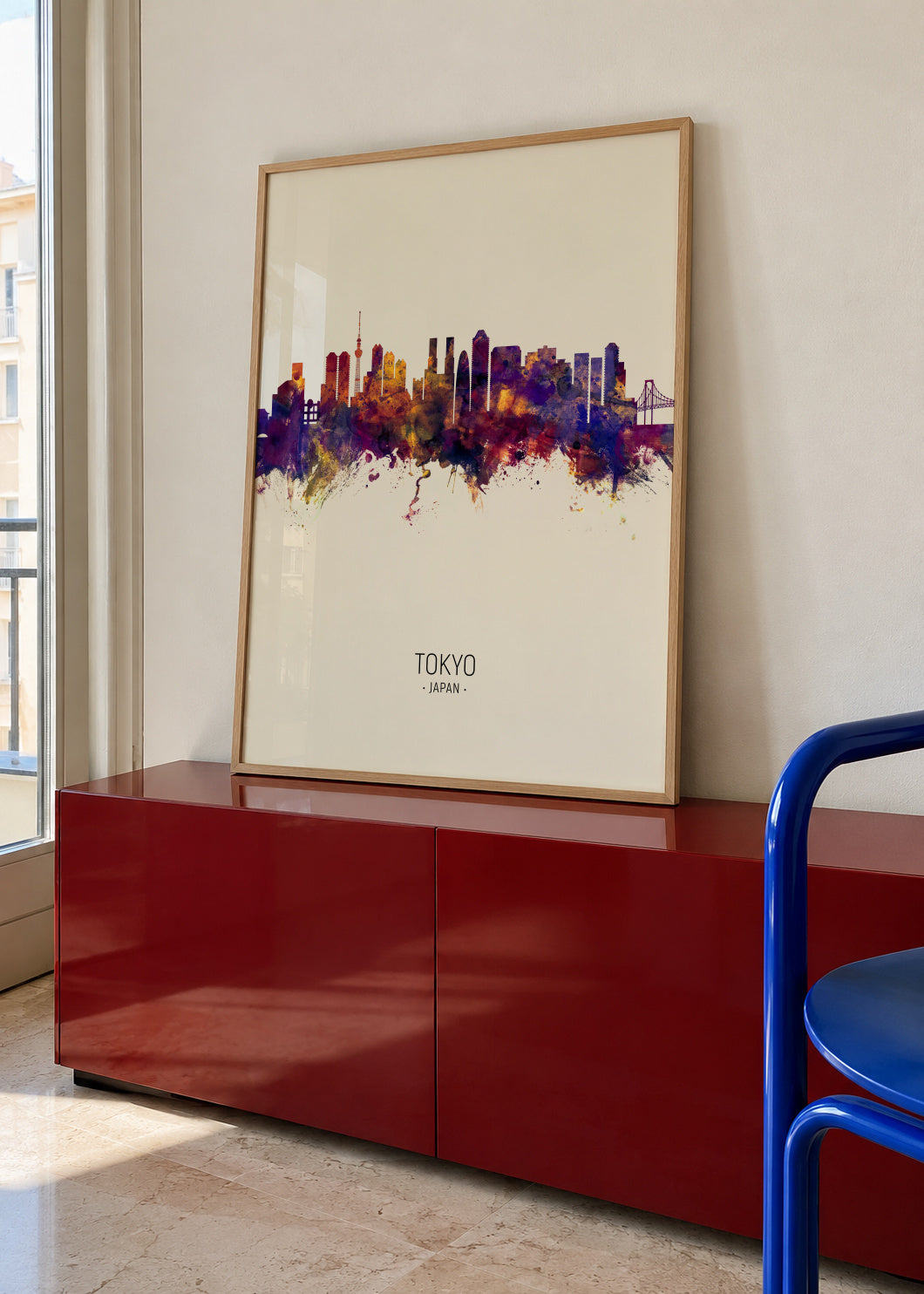 Tokyo Skyline en beige - Framed poster in an interior