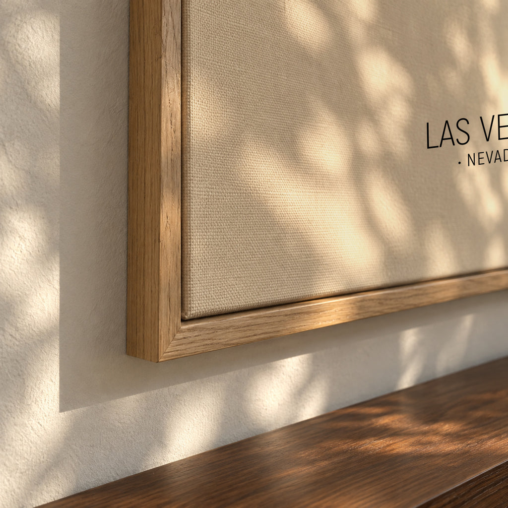 Las Vegas Skyline en beige - Framed canvas detail