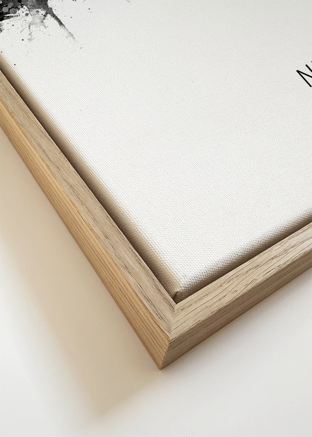 Nice Skyline black and white