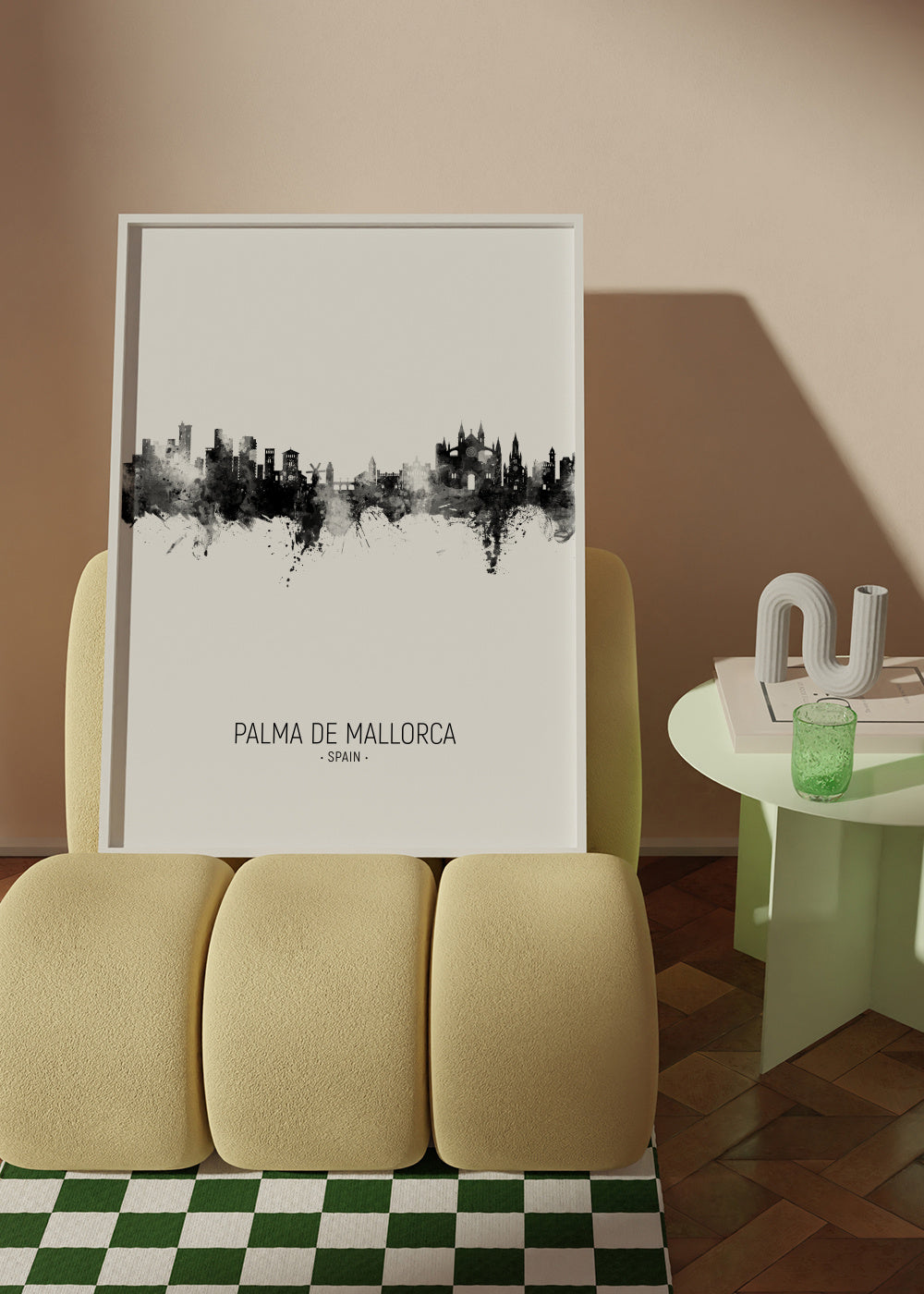 Palma de Mallorca Skyline blanco y negro - Framed poster in an interior