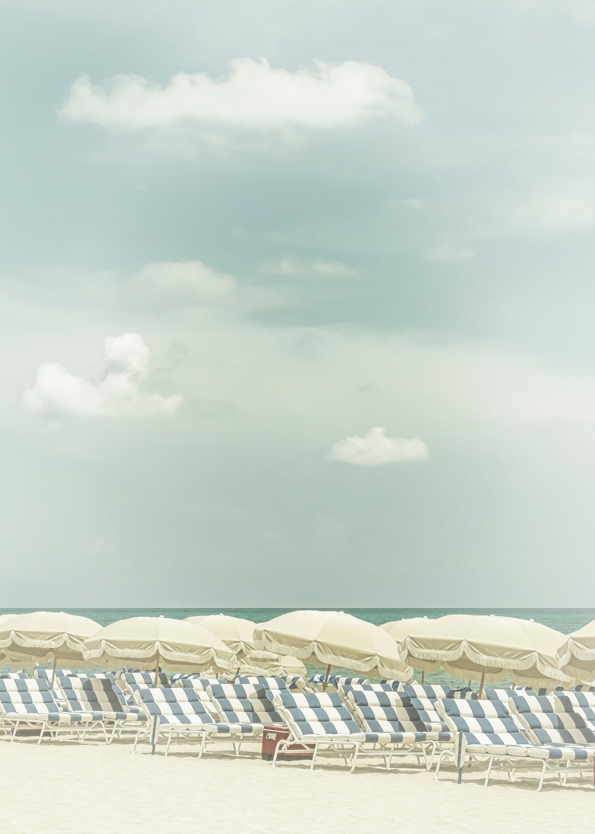 Vintage beach scene - Unframed art print