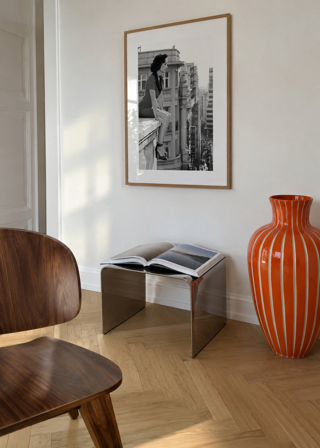 Mad Madrid 2 - Framed poster in an interior