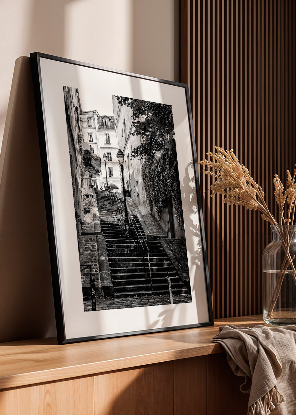 Black Montmartre - Paris Step by Step