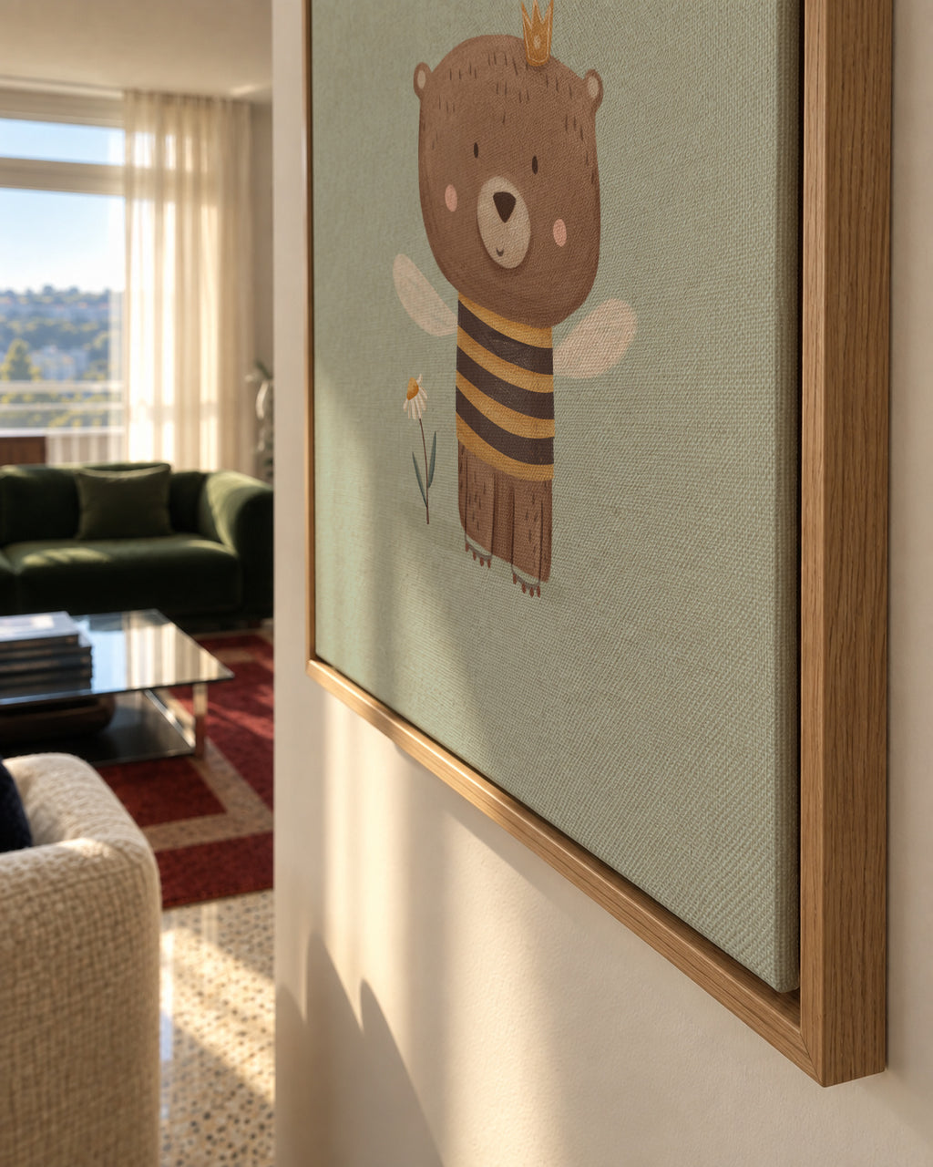 Queen bee sage green - Framed canvas detail
