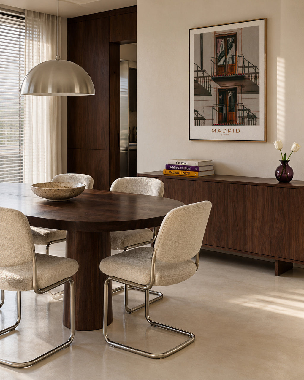 Spain Collection Madrid - Framed canvas in an interior