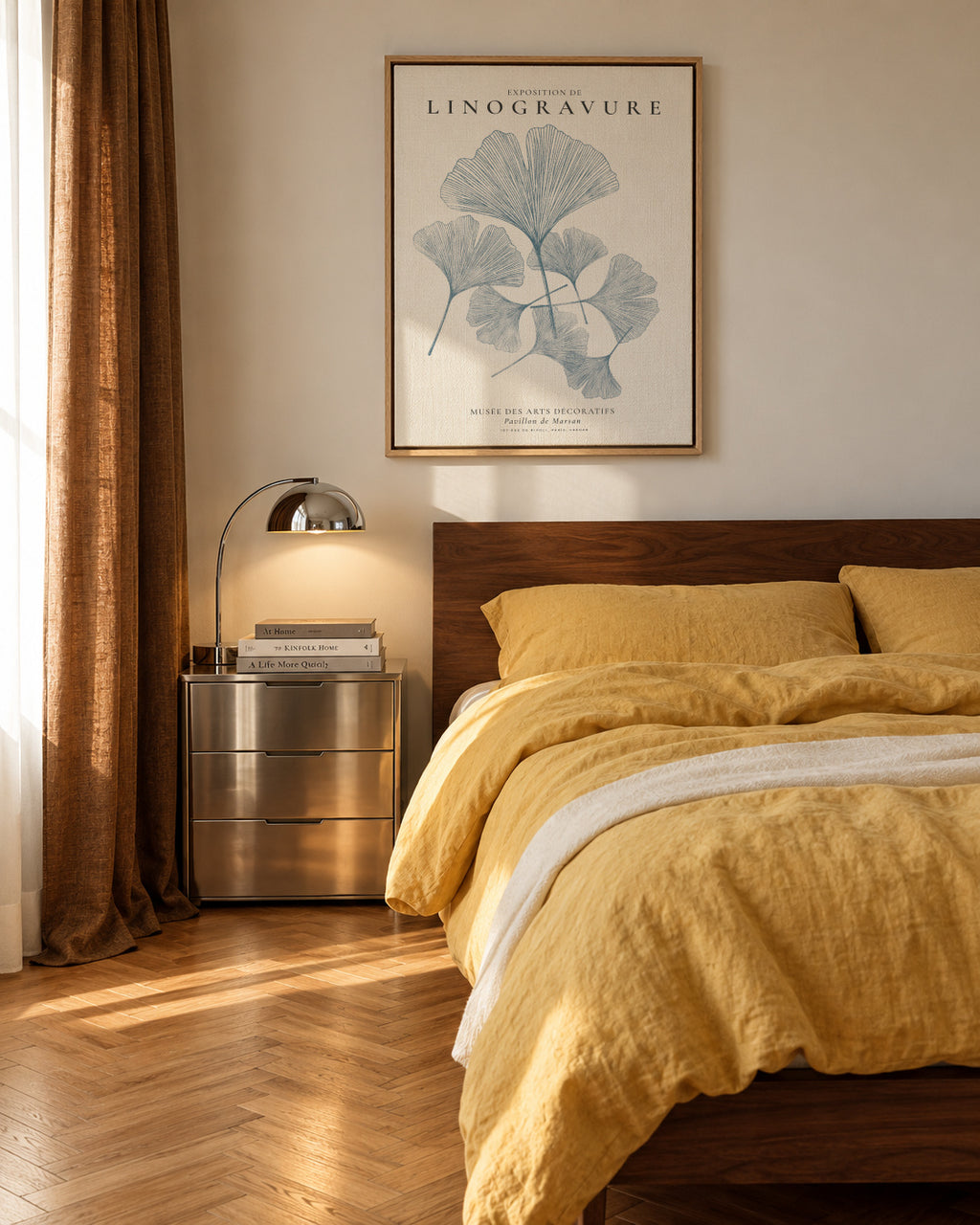 Exposition de linogravure, Ginkgo leaves - Framed canvas in an interior