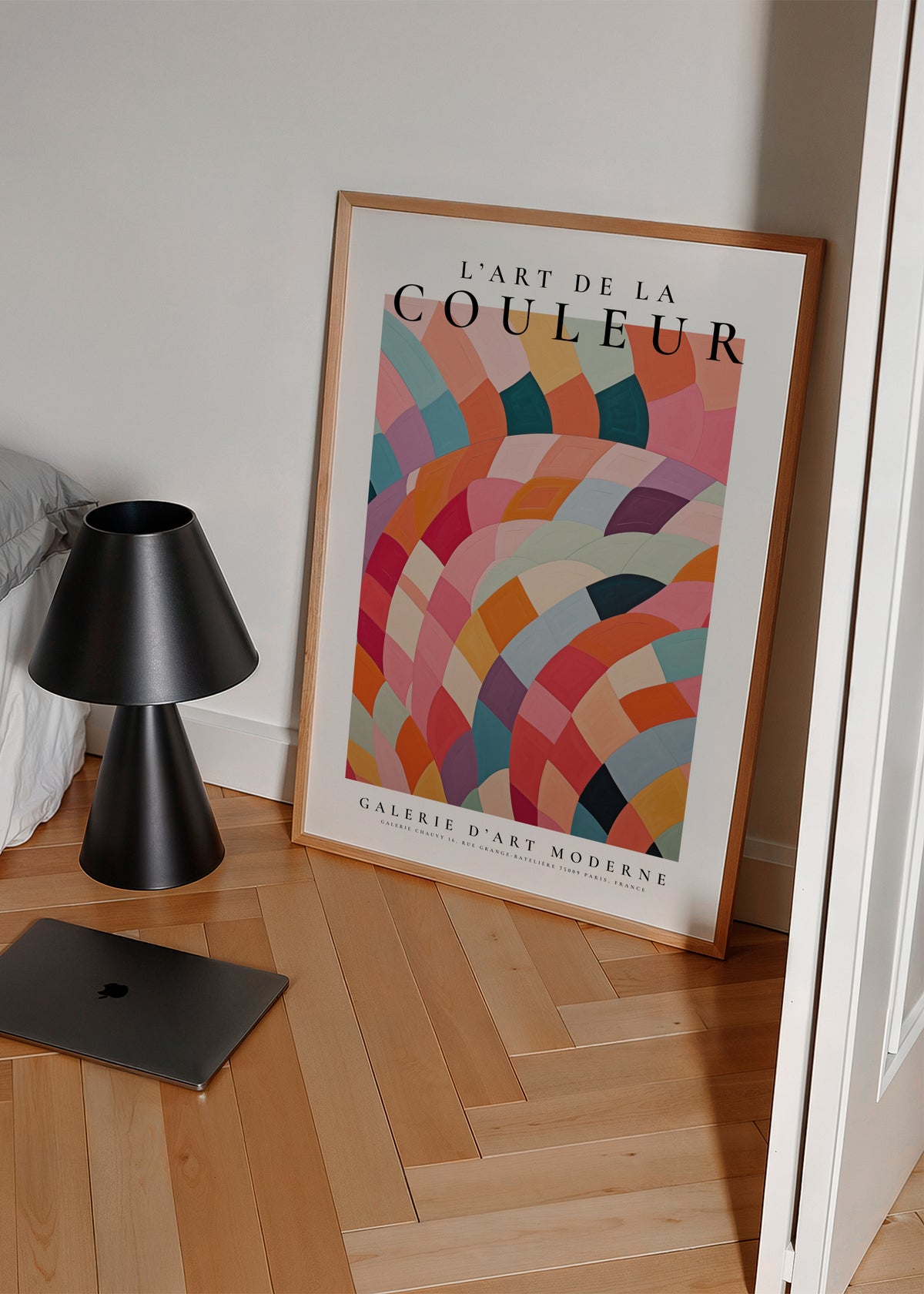 L'Art De La Couleur - Framed poster in an interior