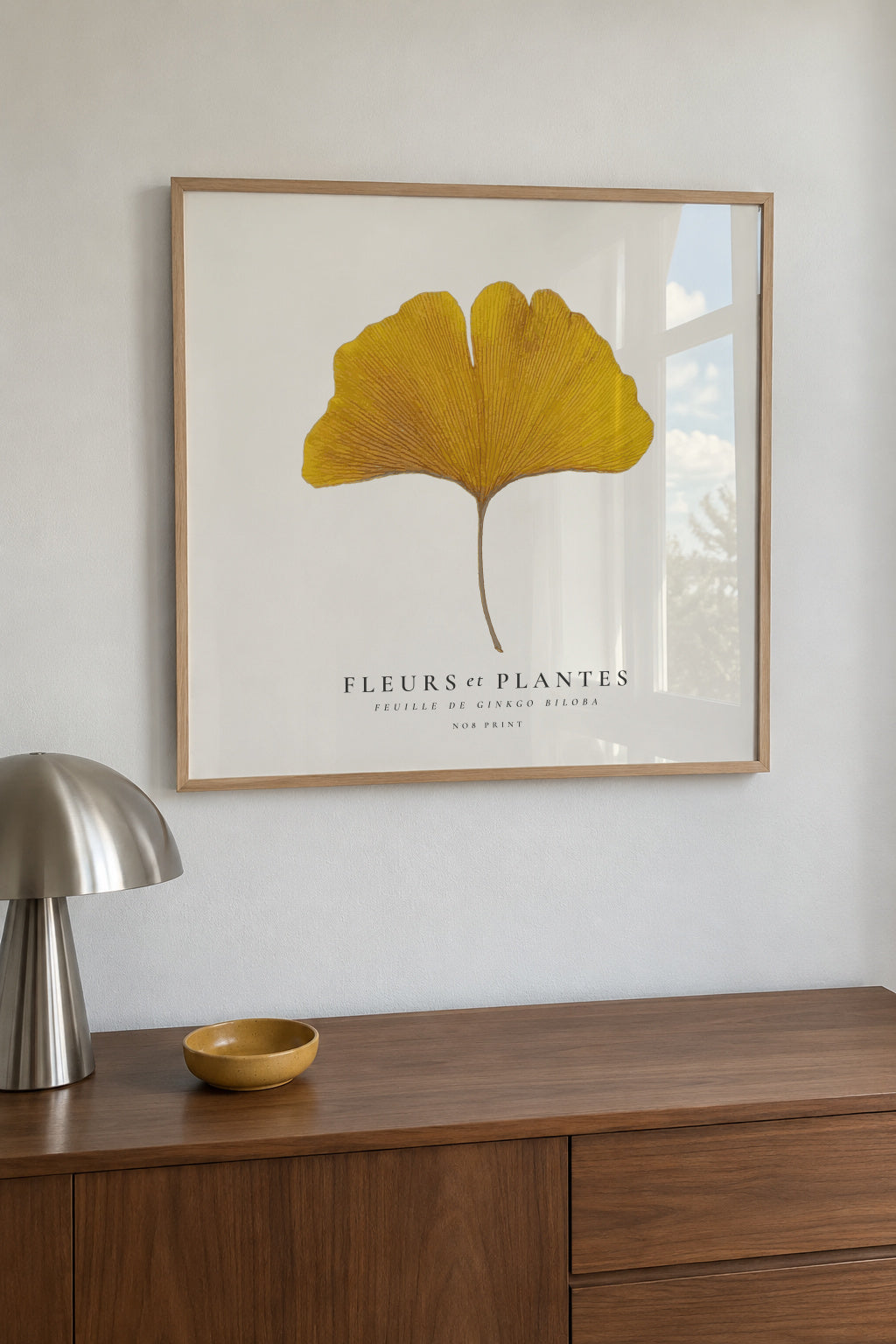 Botanical, Fleurs et plantes -Ginkgo biloba leaf - SQUARE - Framed poster in an interior