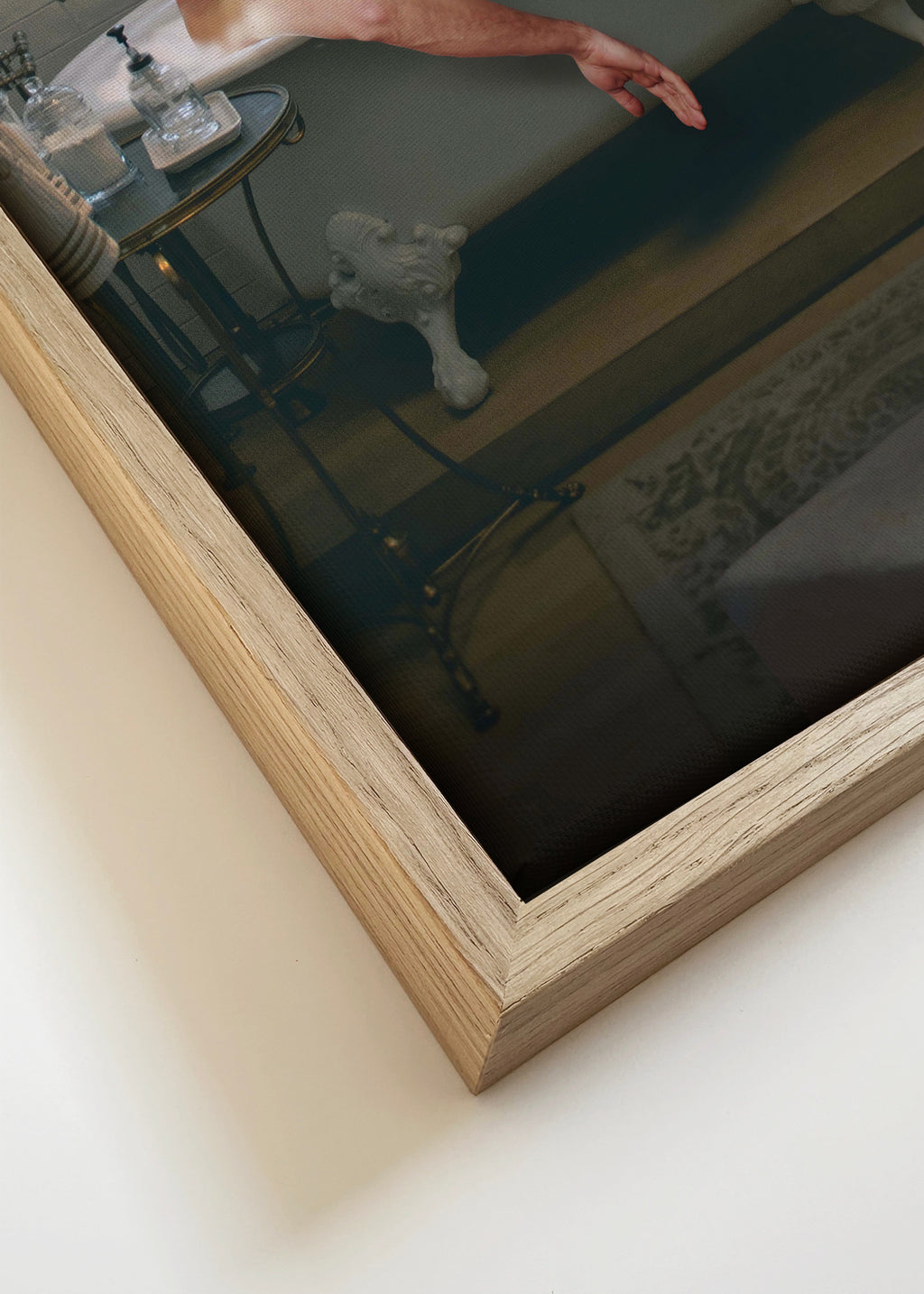 Bath meeting - Framed canvas detail