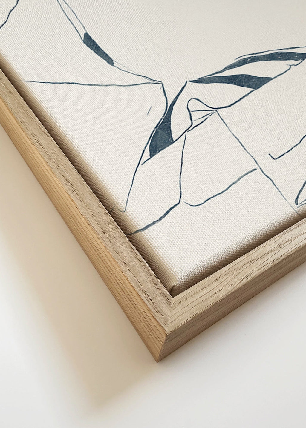 Ilustración de sombrillas azules minimalistas – Canvas detail