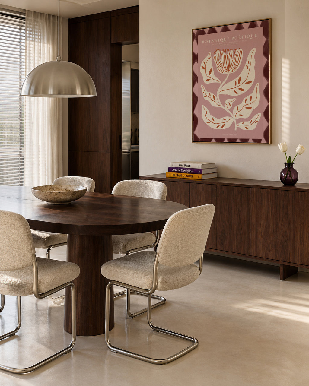 Modern Botanique - Framed canvas in an interior