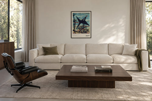 Pajaro en Arbol by Pablo Picasso - Framed poster in an interior