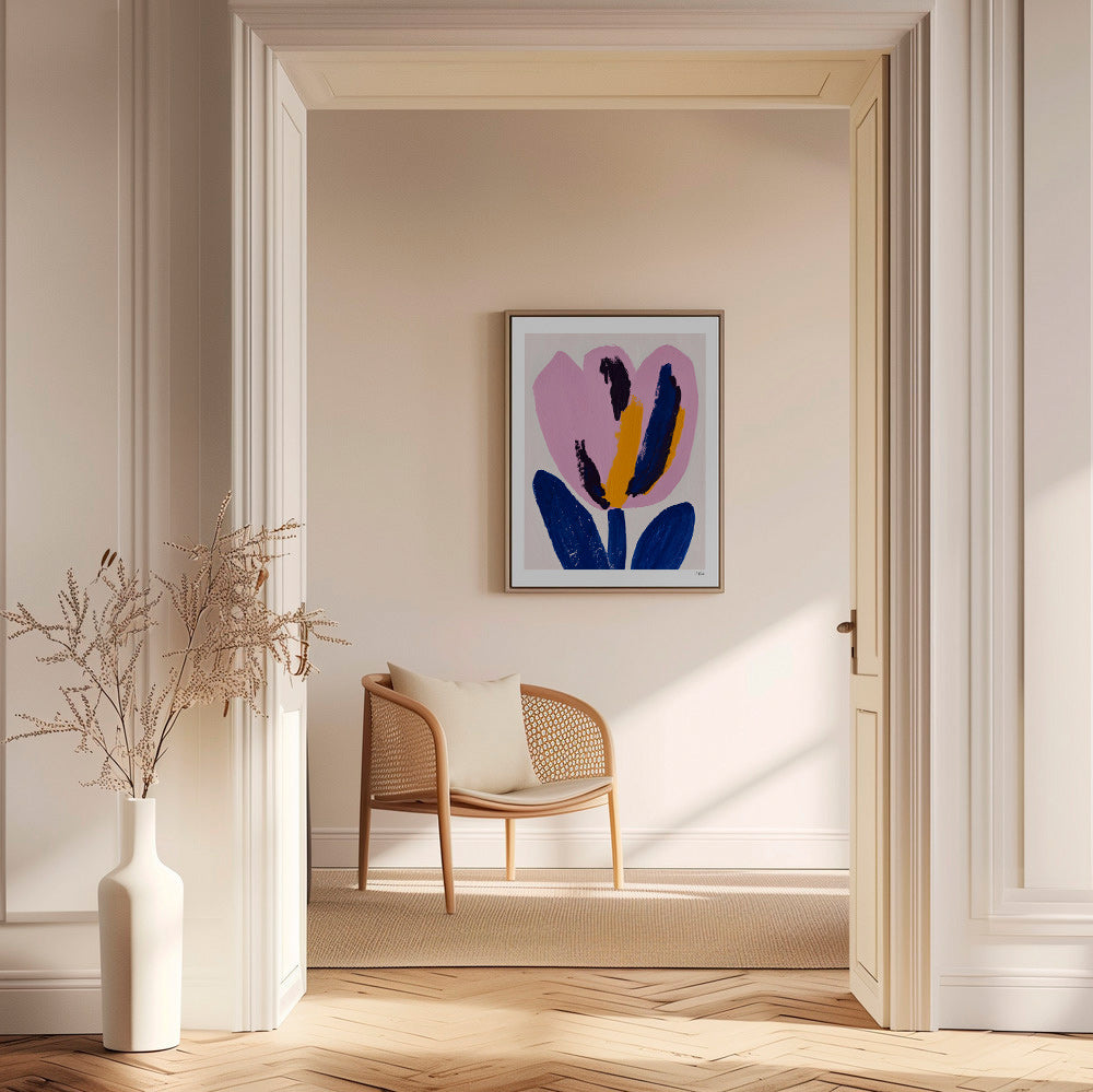 Lámina botánica con flor rosa y trazos azules – Canvas1