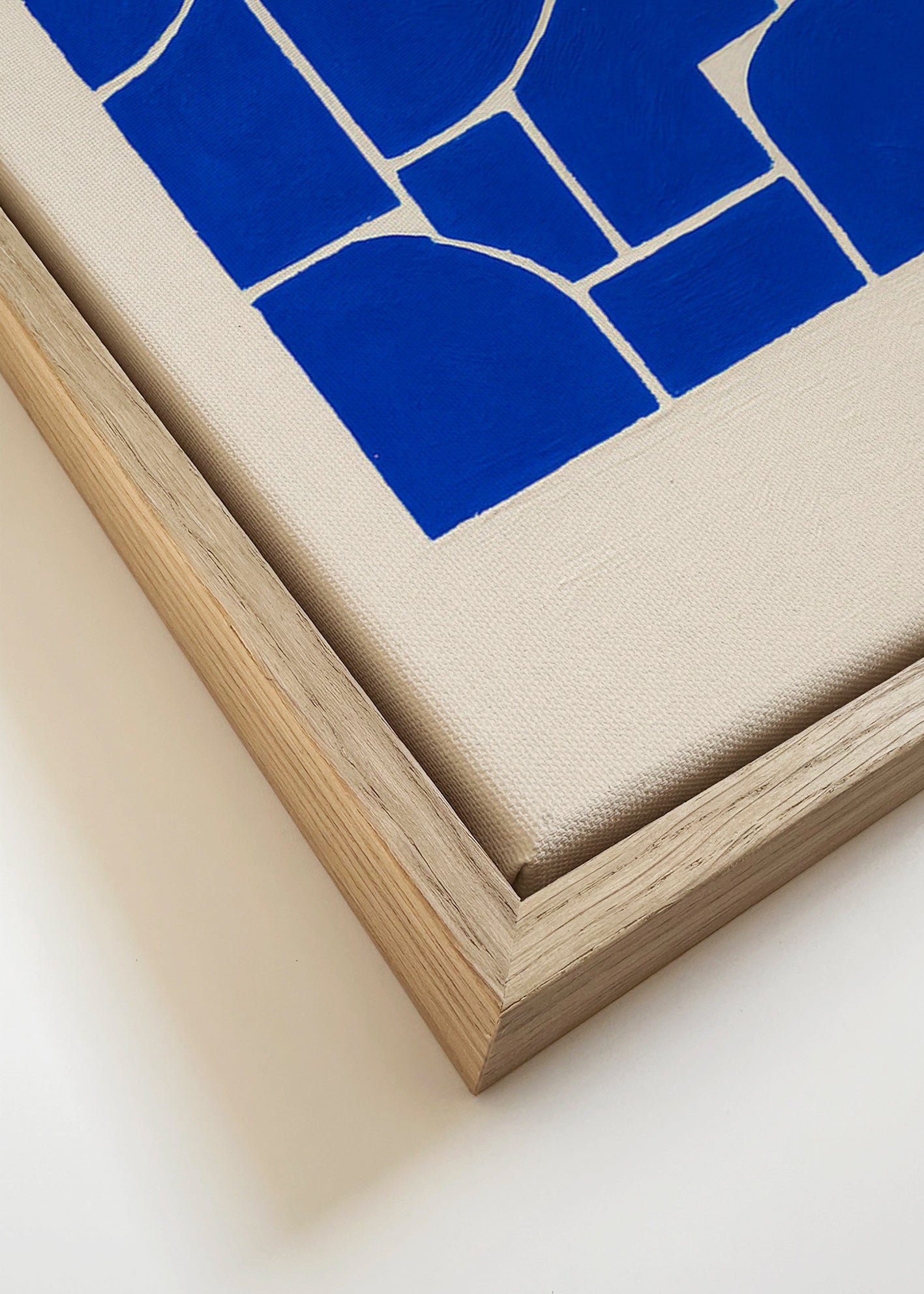 Cuadro geométrico azul con bloques centrales – Canvas detail