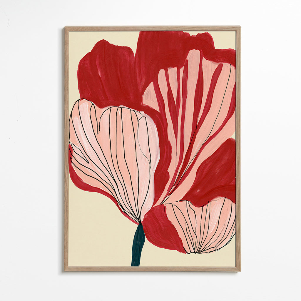 Botanical print scarlet petals – Oak Frame