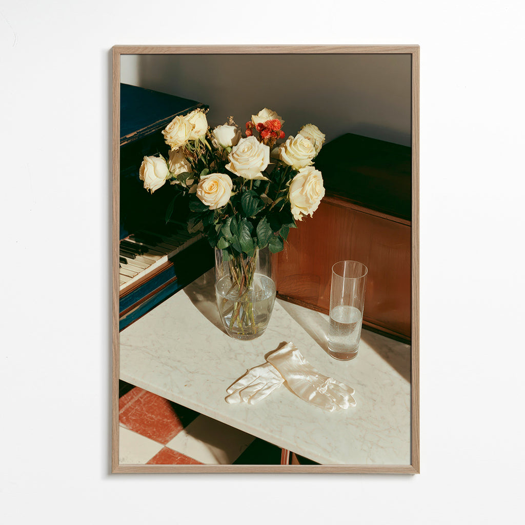 Botanical print with white roses