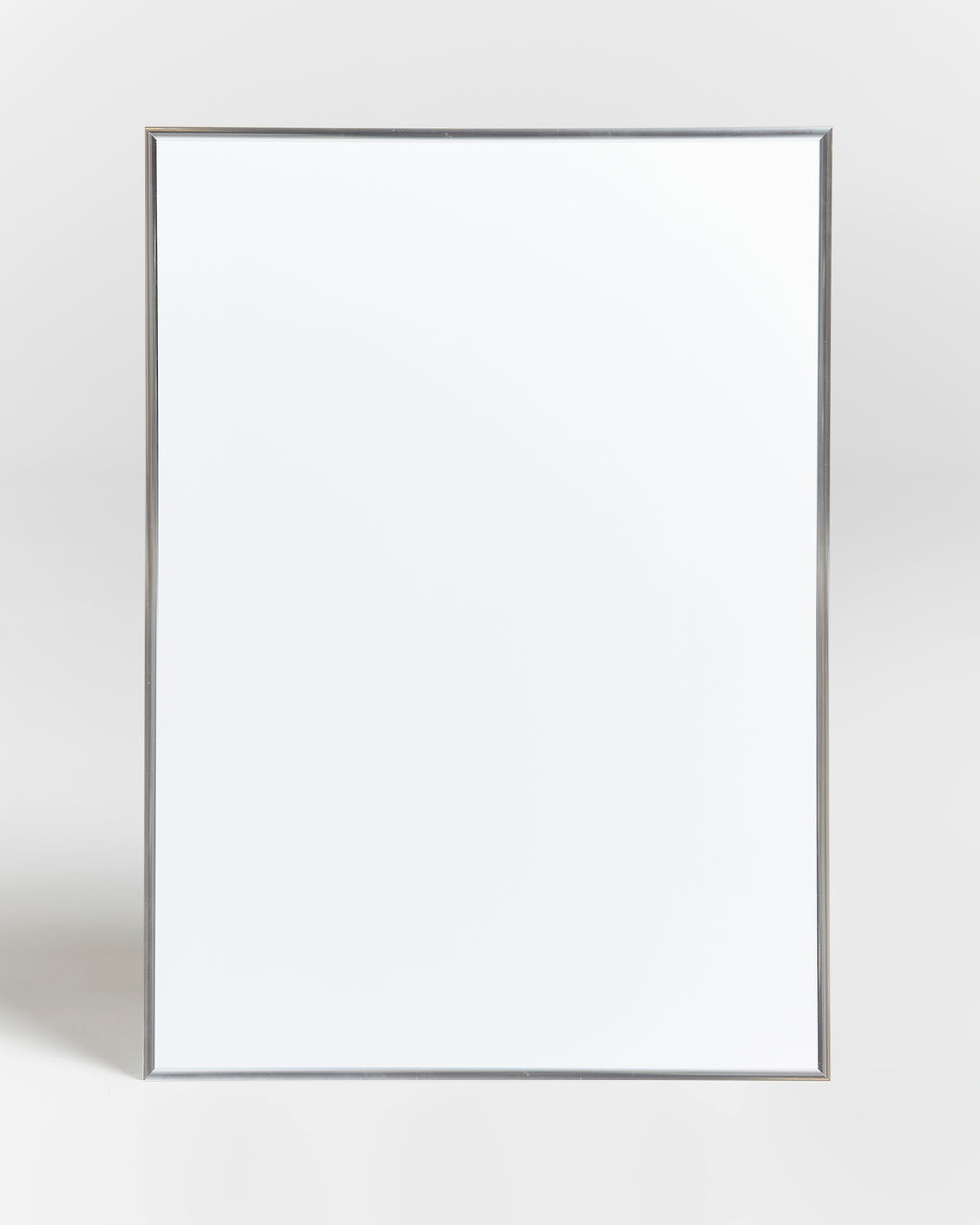 Silver frame 50x70cm