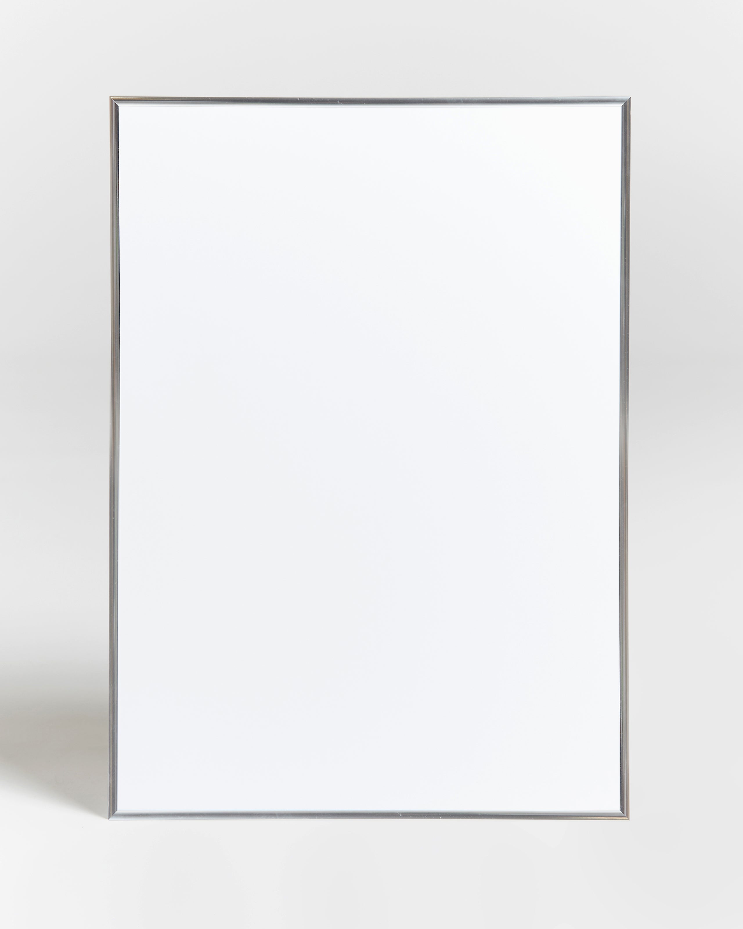 Silver frame 50x70cm